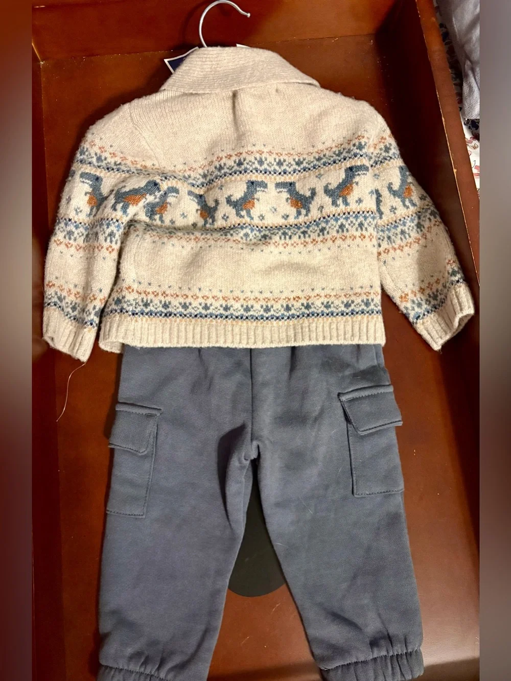 302- NWT 6-9 month Tommy Bahama Cream Hooded Fair Isle Sweater with Blue Accents